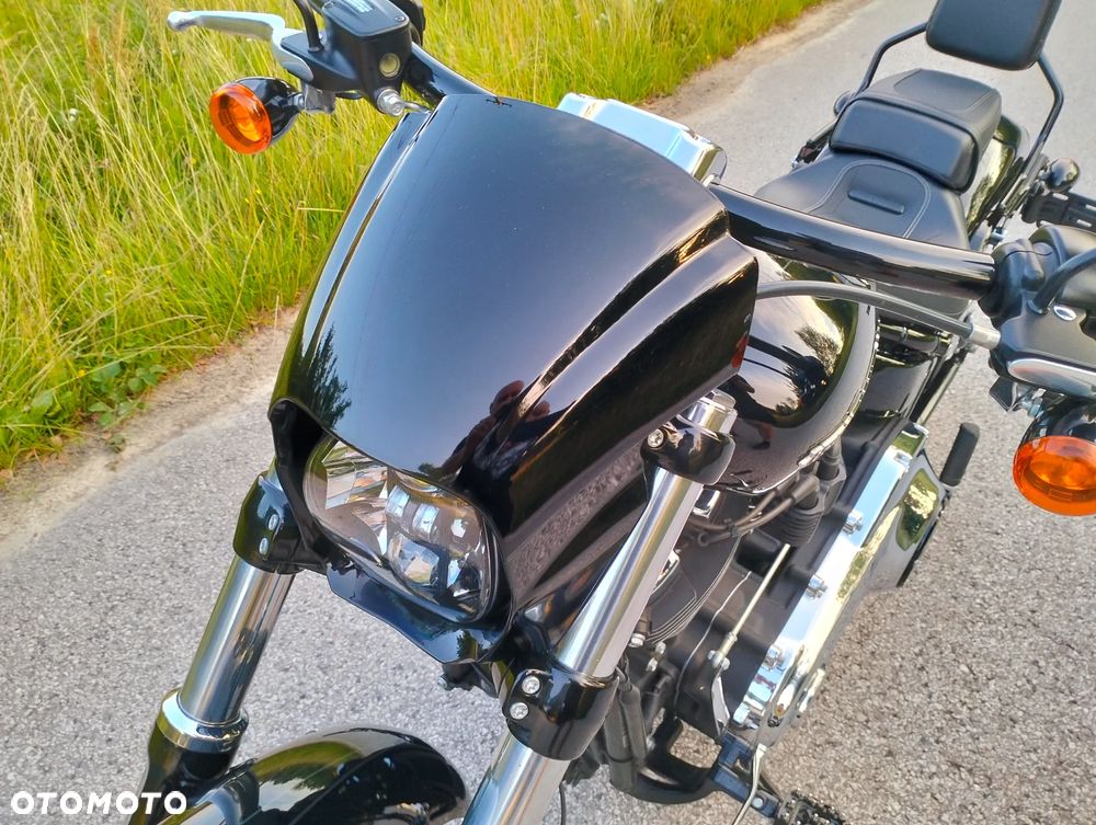 Harley-Davidson Softail Breakout - 15