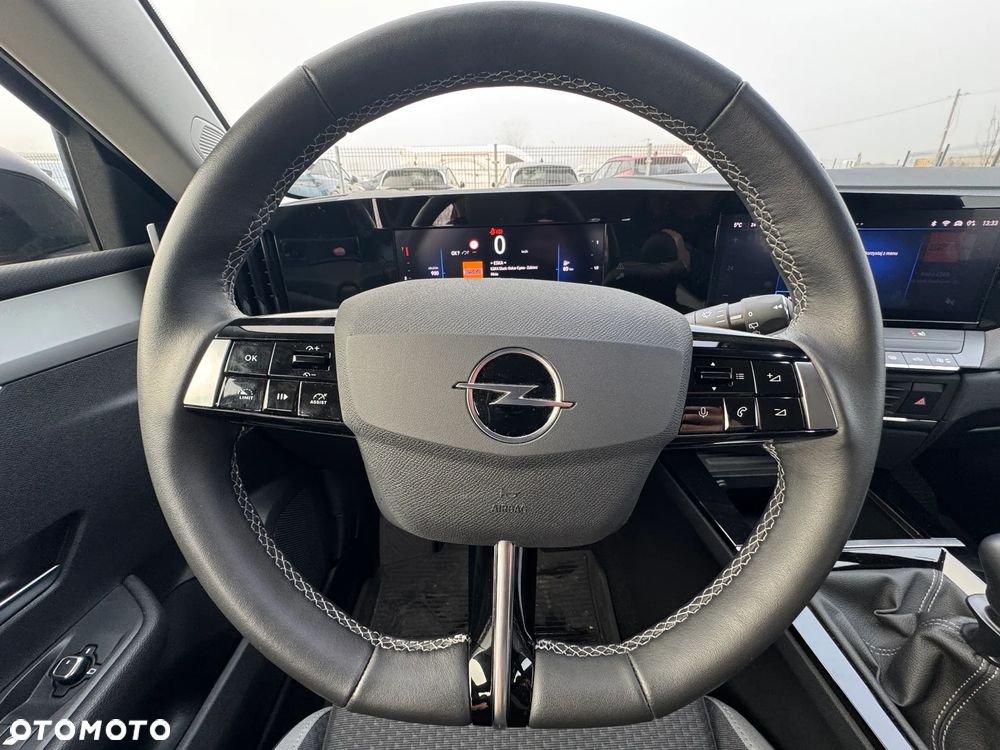 Opel Astra 1.2 T Edition S&S - 20