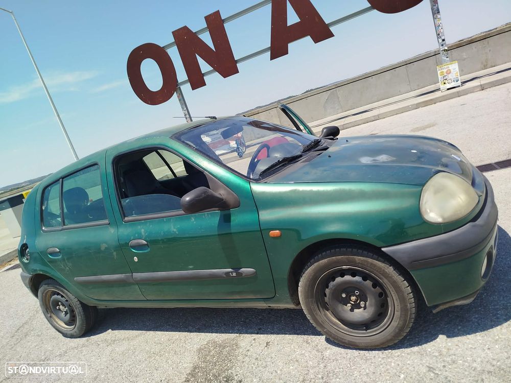 Renault Clio 1.2 - 8