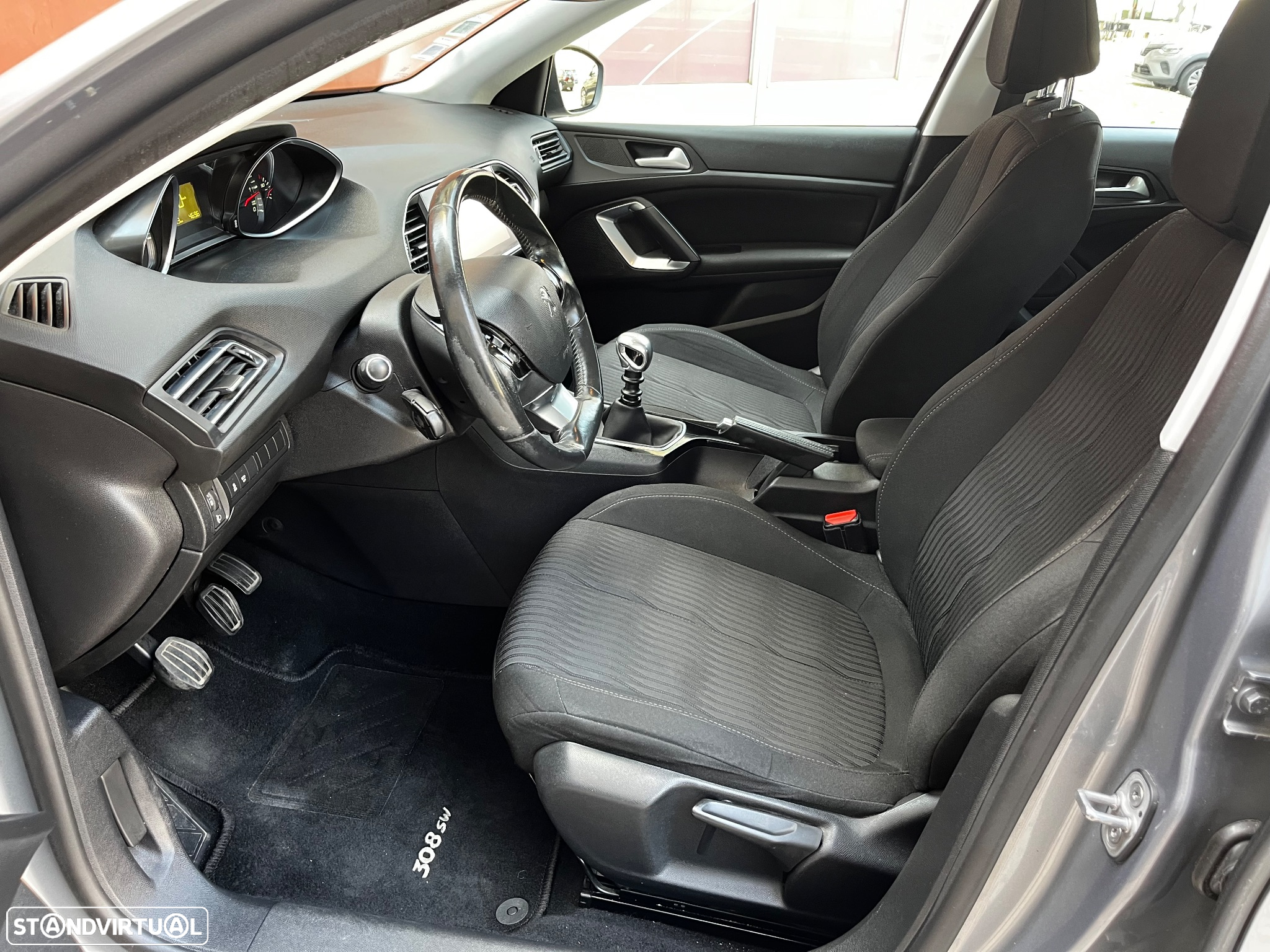 Peugeot 308 SW 1.6 e-HDi Allure - 23