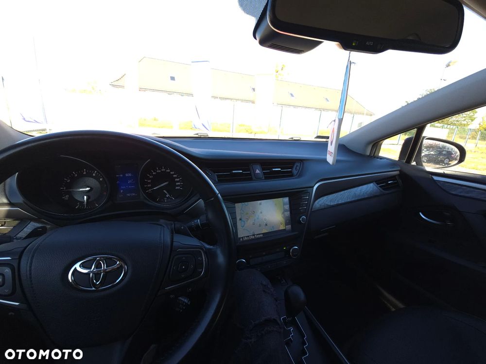 Toyota Avensis 2.0 Prestige MS - 37