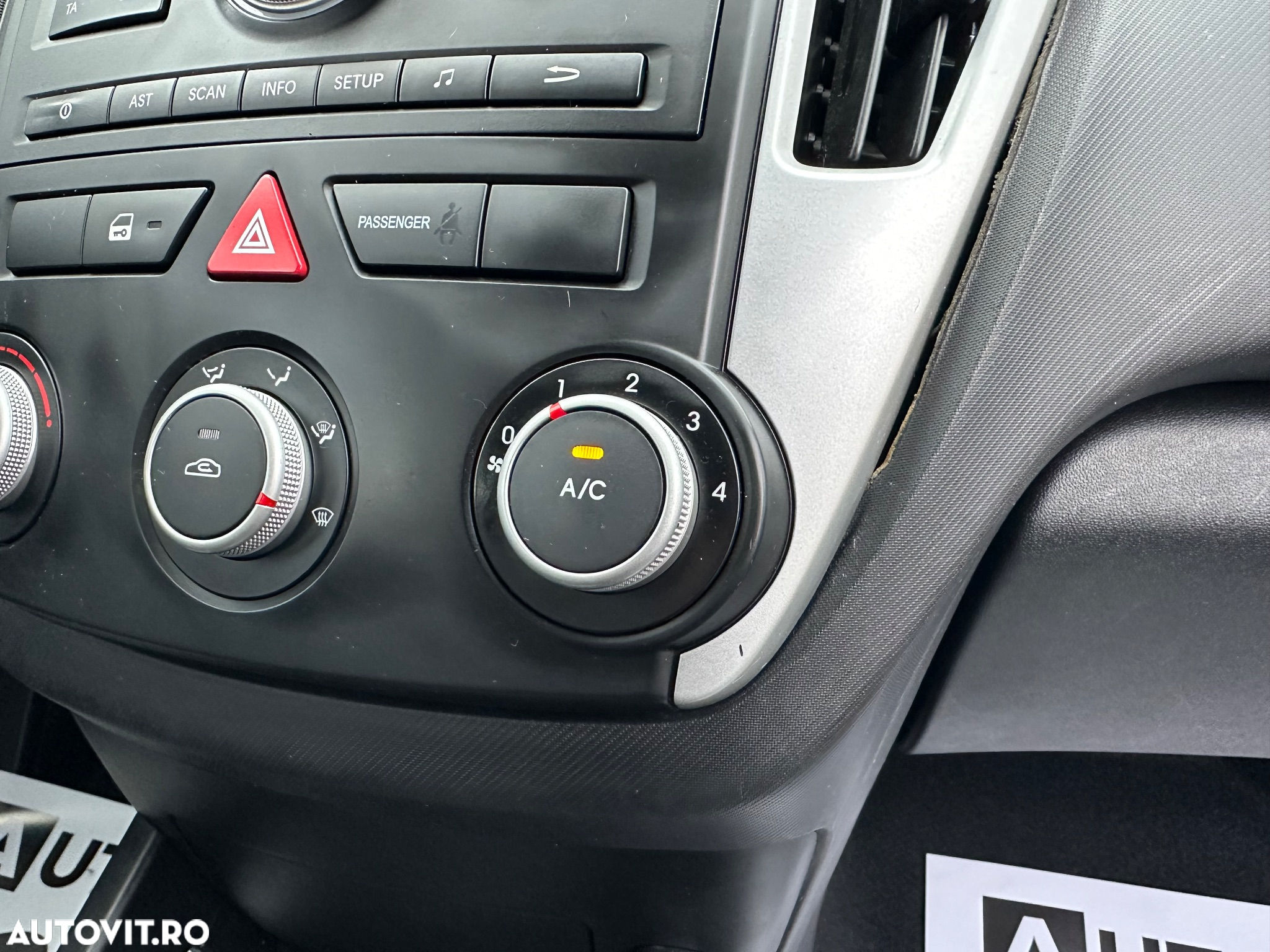 Kia Ceed - 13