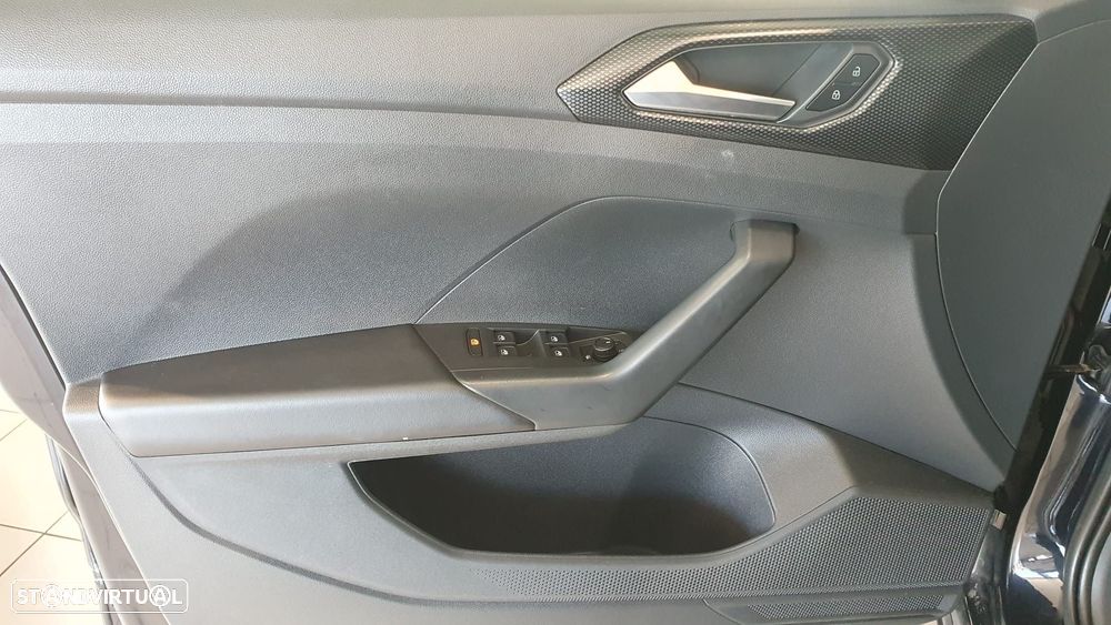 VW T-Cross 1.0 TSI BlackStyle DSG - 24