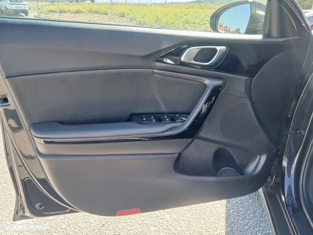 Kia Ceed SW 1.0 T-GDI Drive - 17