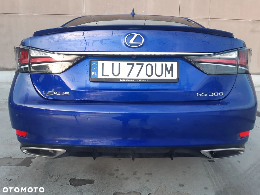 Lexus GS 200t / 300 F Sport - 18