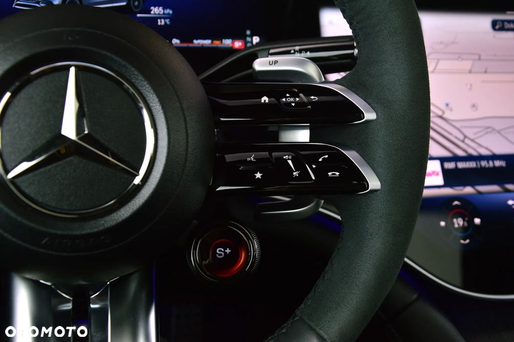Mercedes-Benz EQE AMG 43 90.5kWh 4-Matic - 31