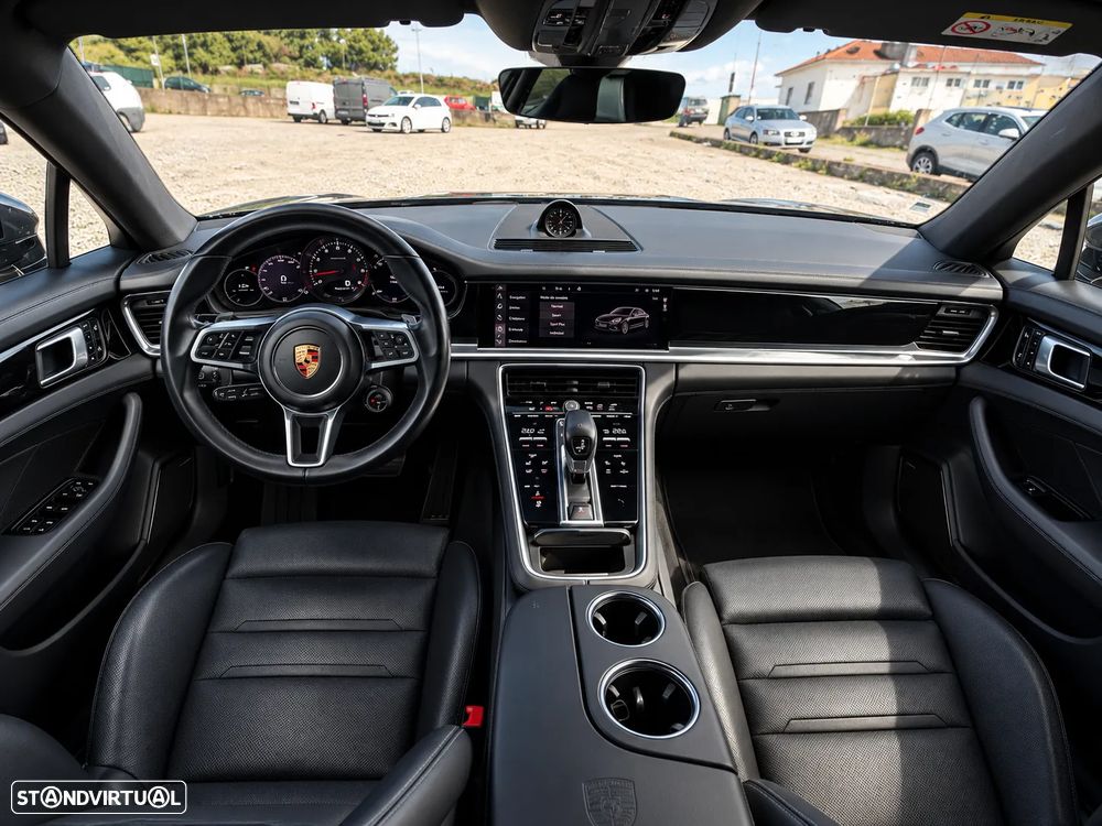 Porsche Panamera 4 E-Hybrid Platinum Edition - 14