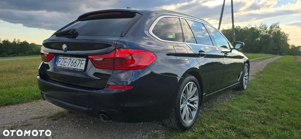 BMW Seria 5 520d xDrive MHEV Sport Line sport - 3
