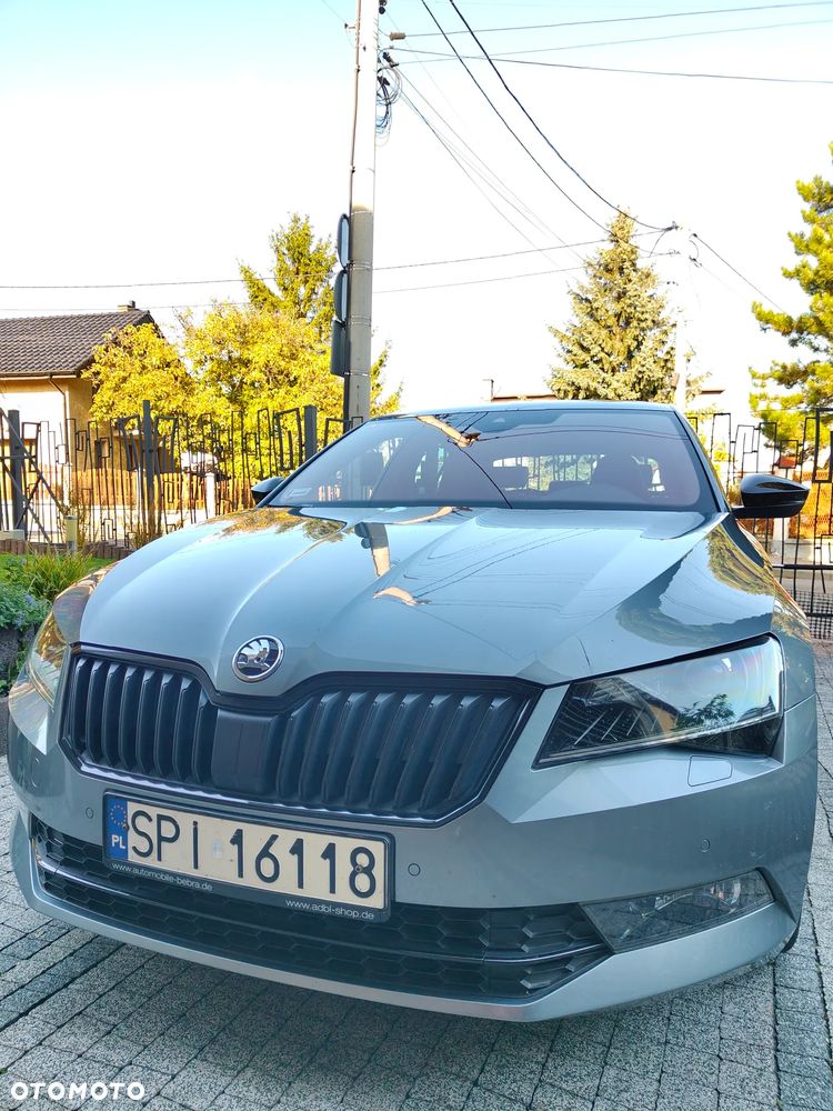 Skoda Superb 2018 photo 3