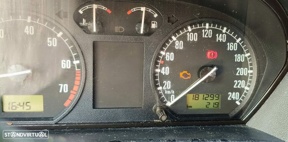 Skoda Fabia Break 1.4 Sport - 6