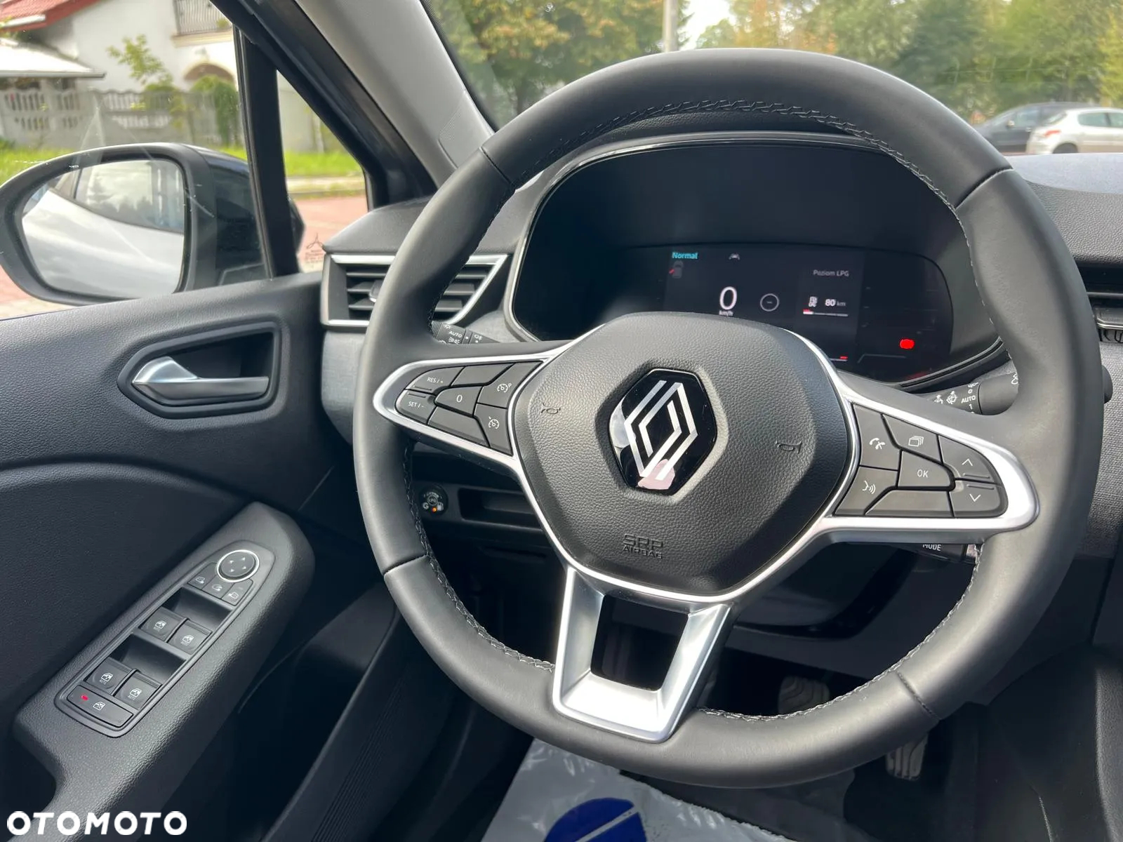 Renault Clio 1.0 TCe Evolution - 21