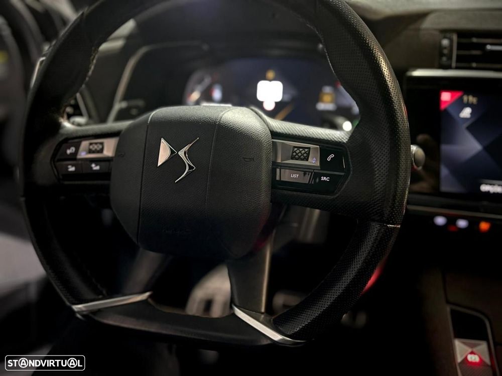 DS DS7 Crossback - 29