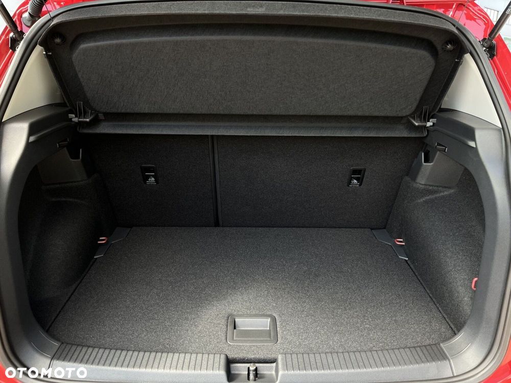 Volkswagen T-Cross - 14
