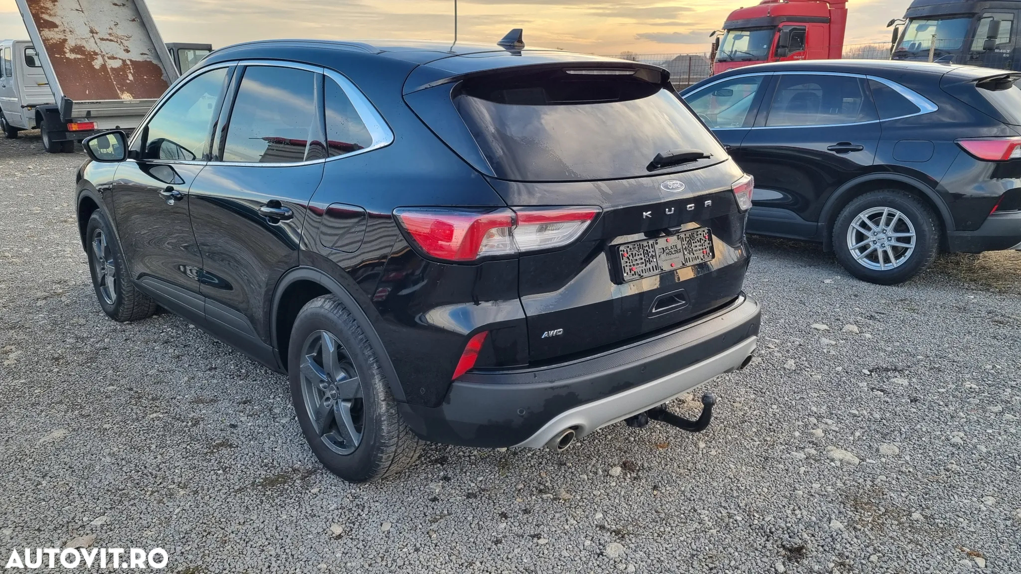 Ford Kuga 2.0 EcoBlue 4x4 Aut. TITANIUM X - 4