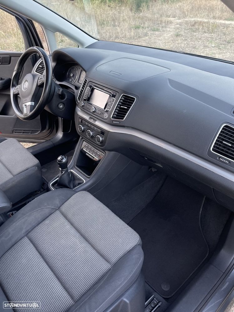Volkswagen Sharan 2014 photo 5