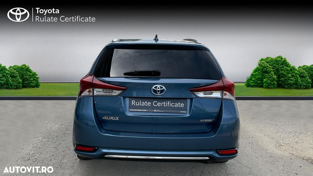 Toyota Auris 1.8 L VVT-i HSD Luna - 8