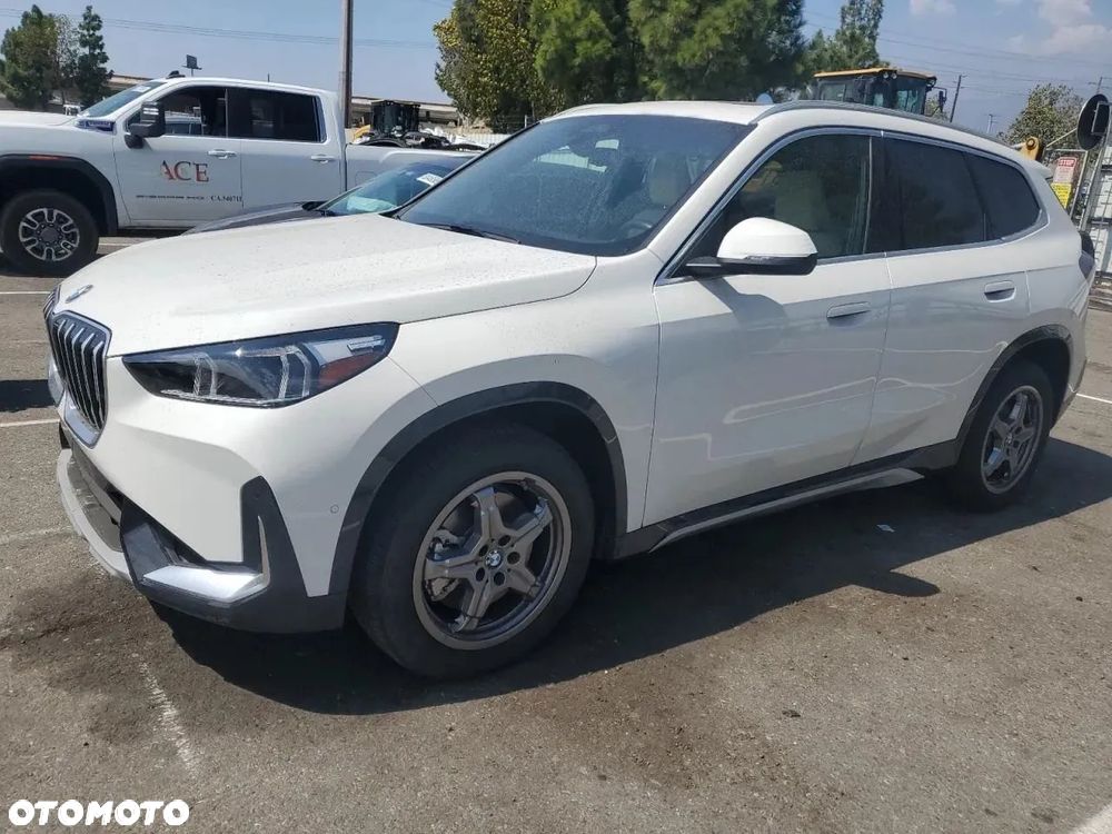 BMW X1 xDrive25i M Sport - 2