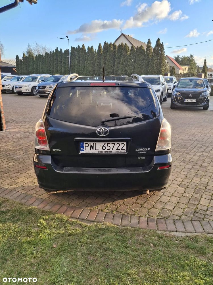 Toyota Corolla Verso - 6