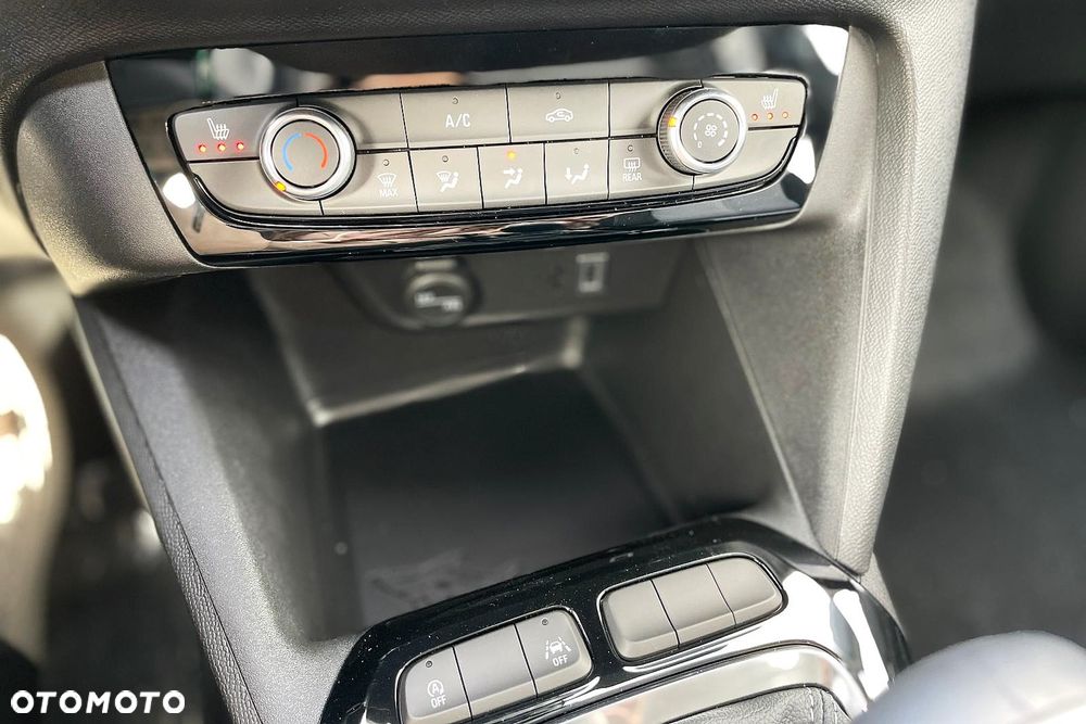 Opel Corsa 1.2 Edition S&S - 12