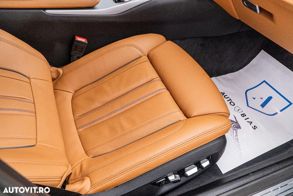 BMW Seria 5 520d Aut. Luxury Line - 39