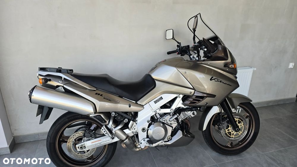 Suzuki V-STROM - 33