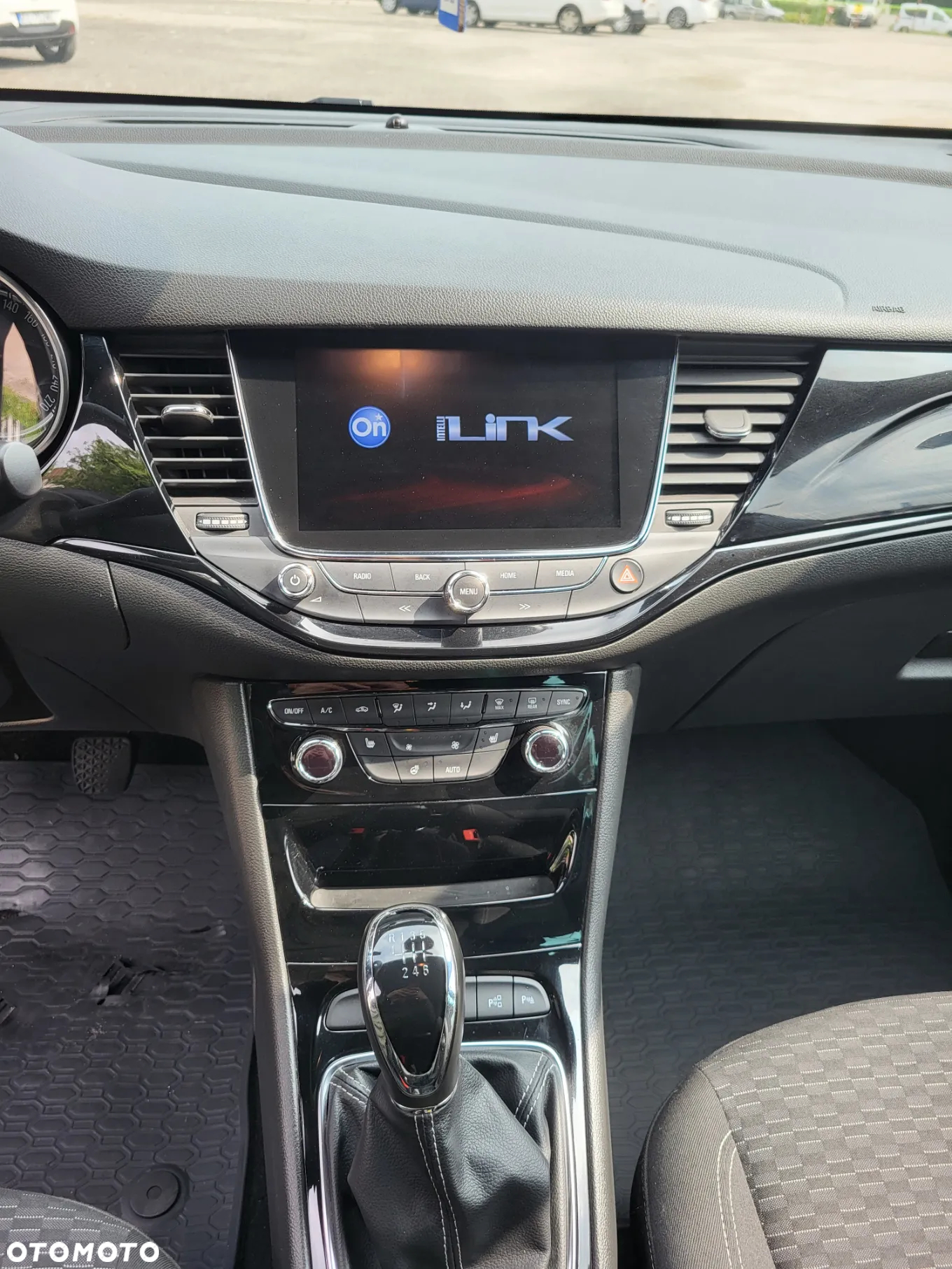 Opel Astra V 1.4 T Dynamic - 11