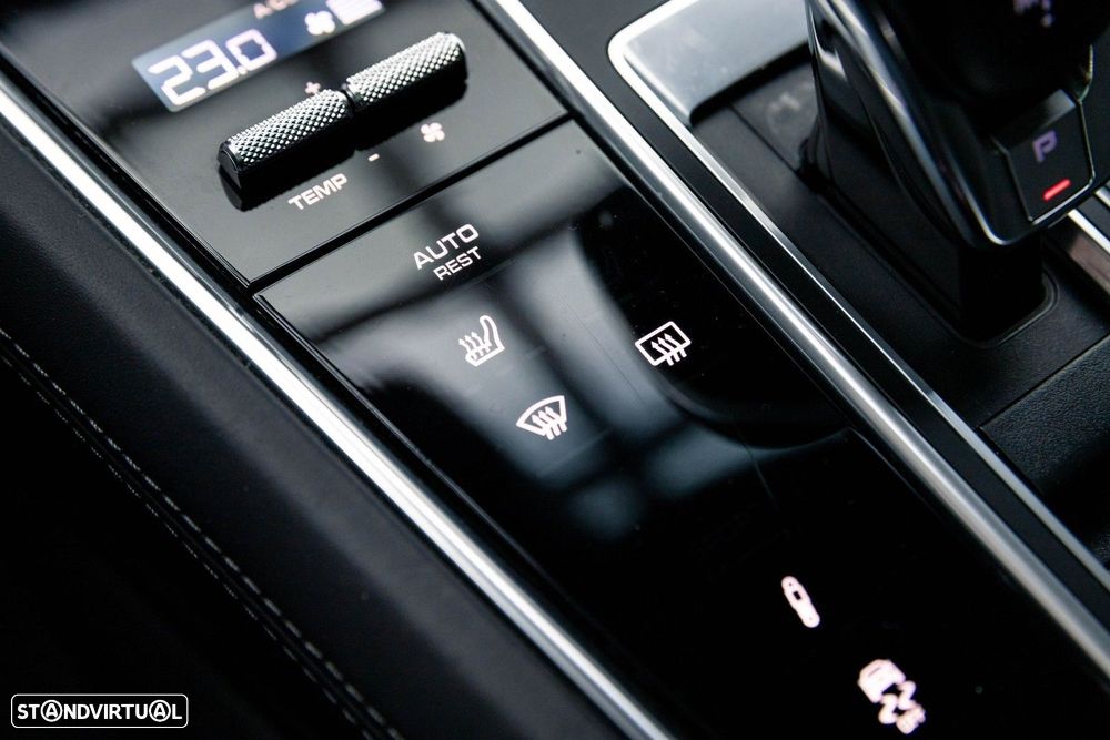 Porsche Panamera Sport Turismo 4 E-Hybrid Platinum Edition - 60