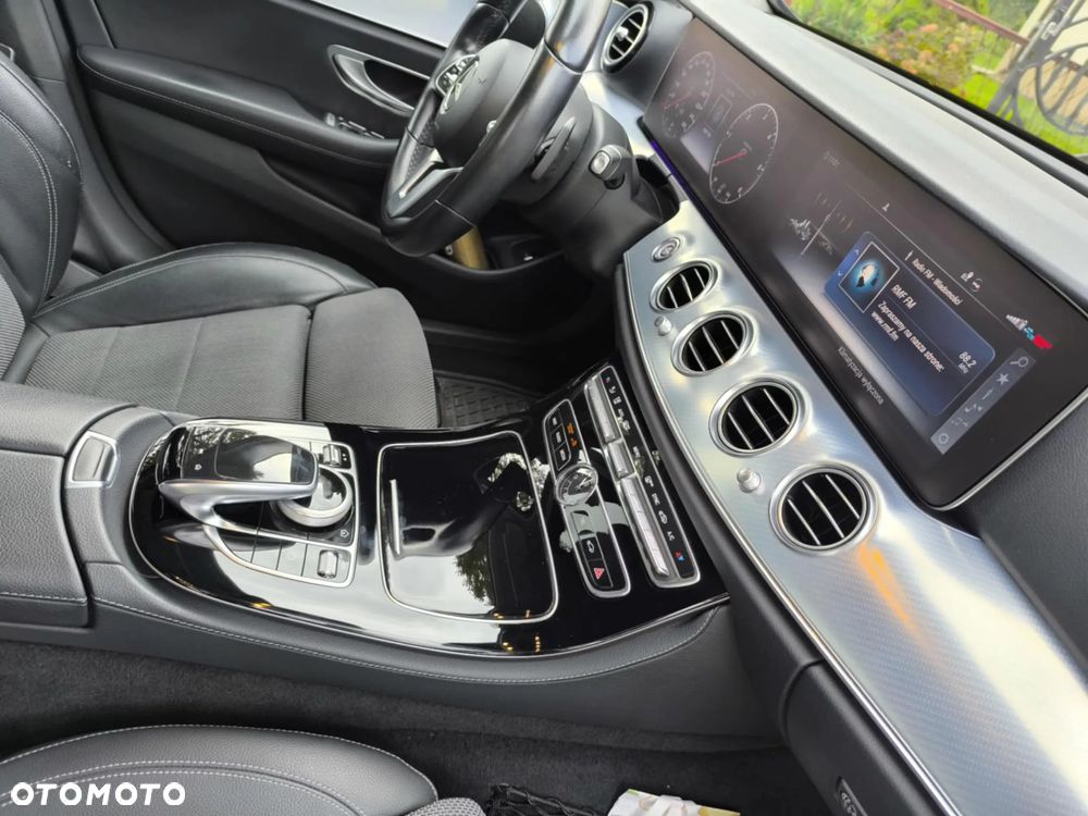 Mercedes-Benz Klasa E 200 d Business Edition 9G-TRONIC - 19