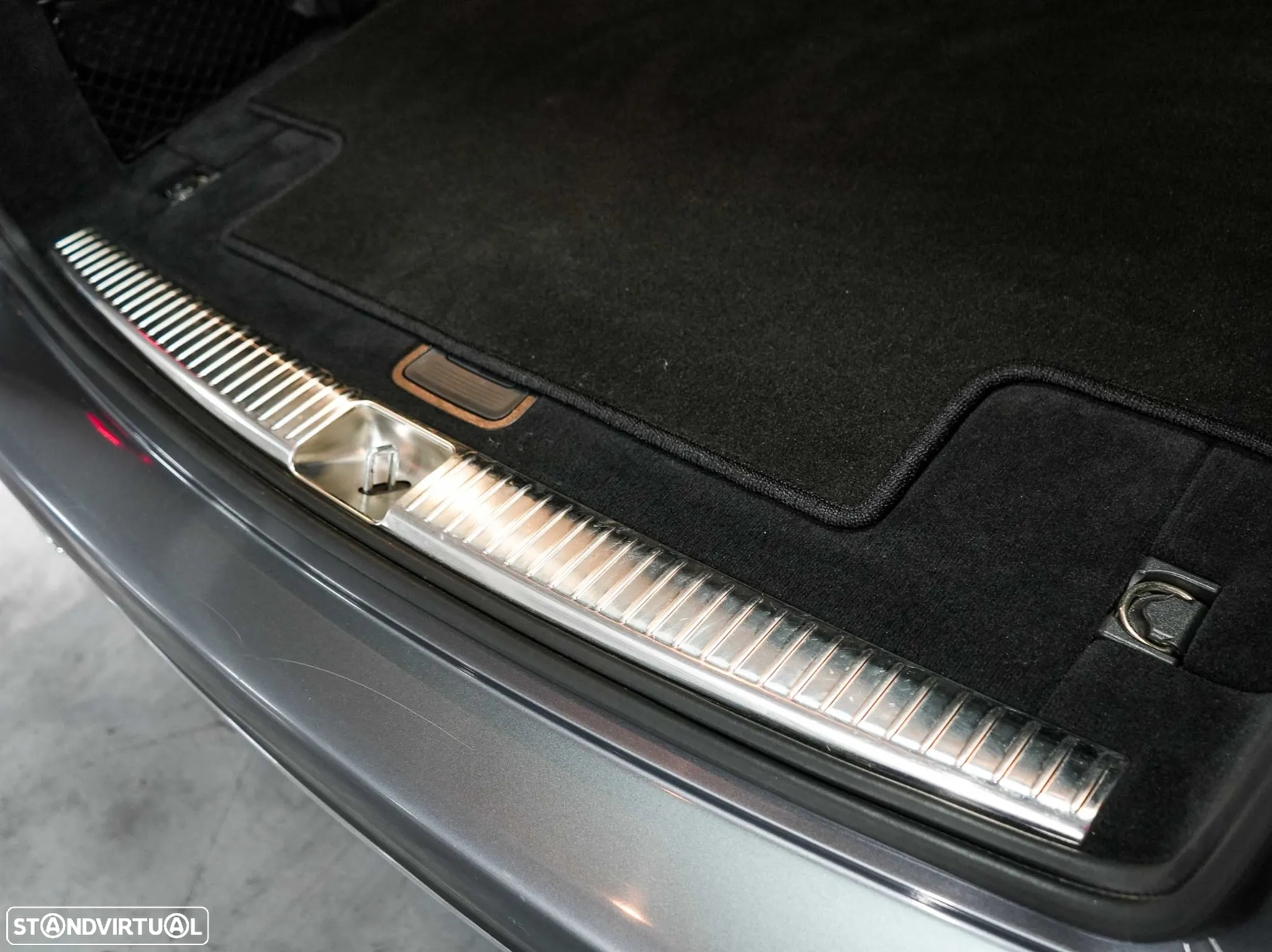 Mercedes-Benz E 220 d Avantgarde+ - 11