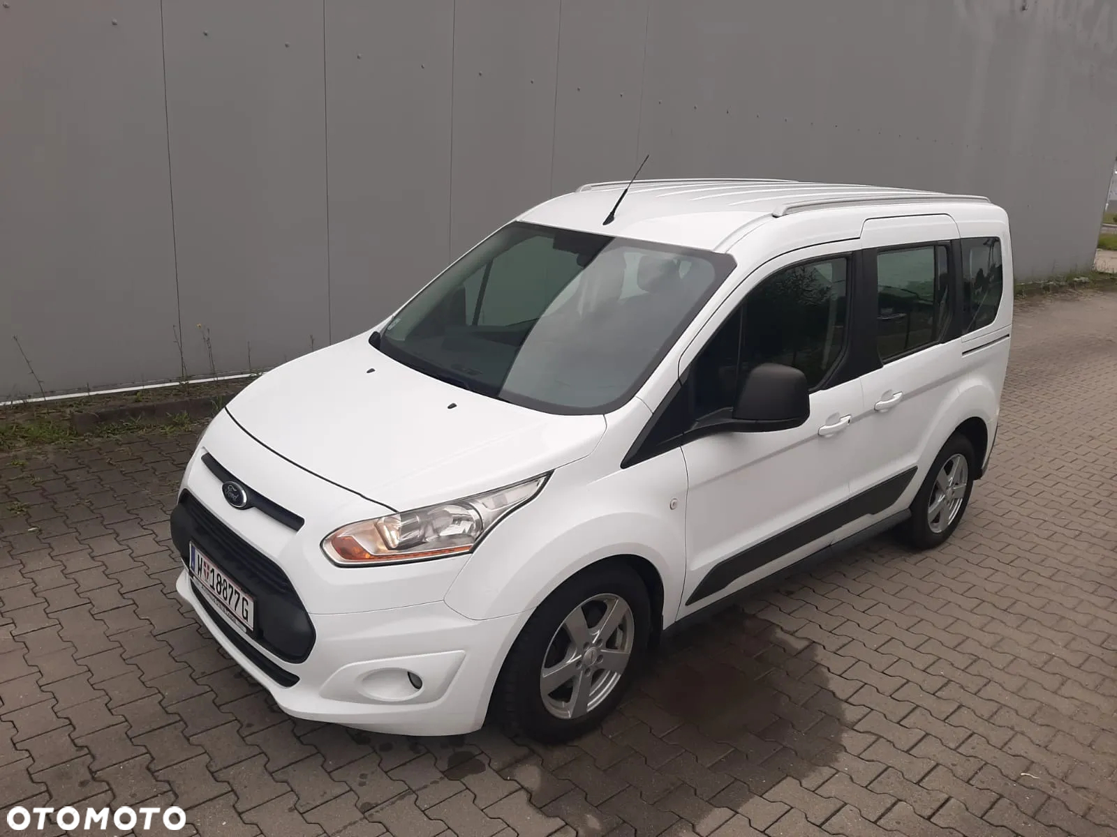 Ford Tourneo Connect 1.0 EcoBoost Start-Stop Ambiente - 34