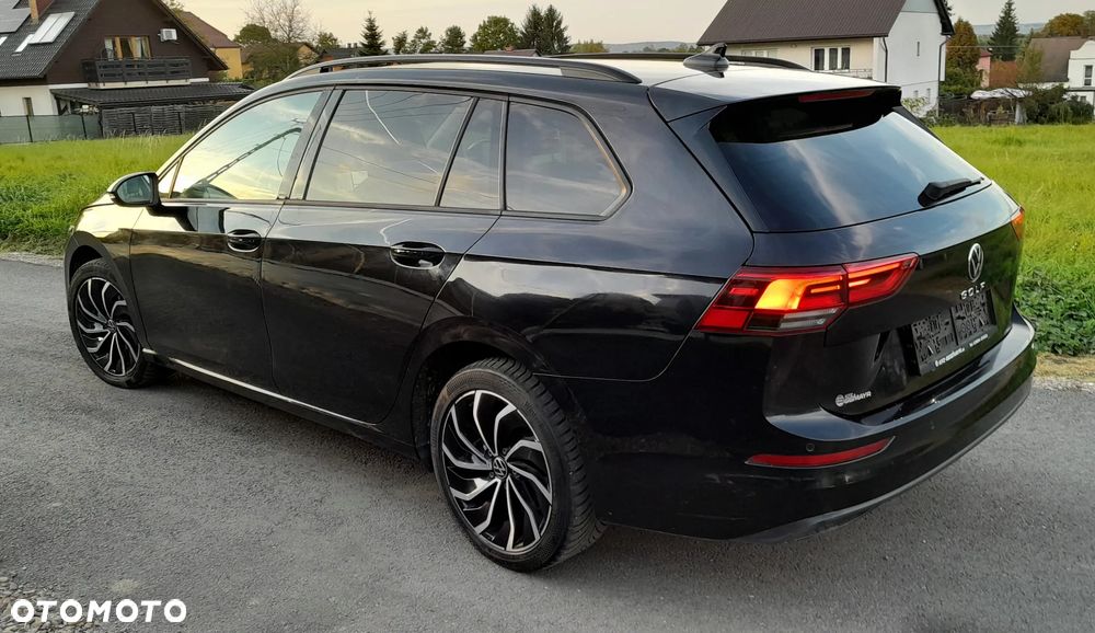 Volkswagen Golf Variant - 24