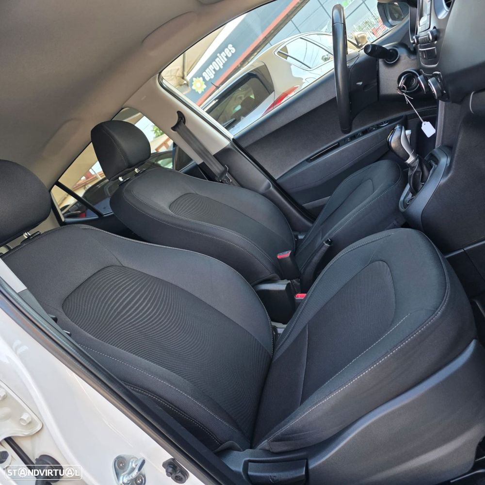 Hyundai i10 1.0 Style AT - 28