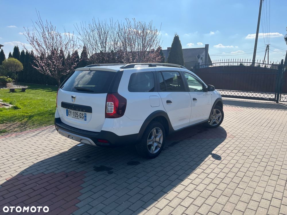Dacia Logan dCi 90 S&S Stepway Celebration - 7