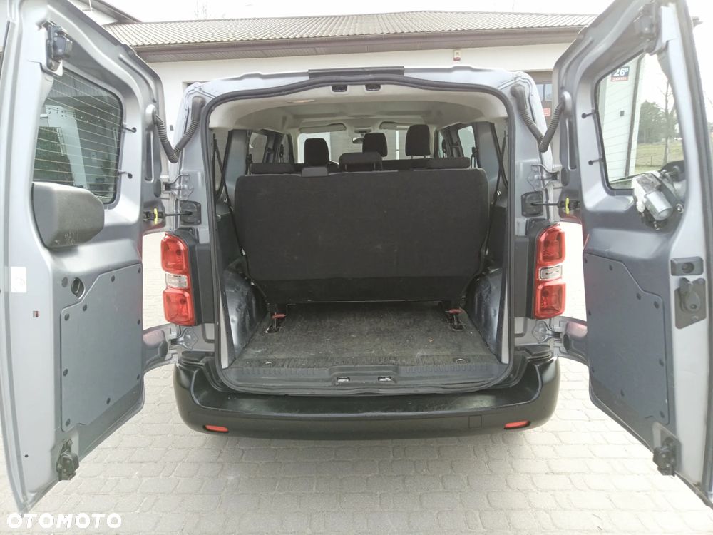 Peugeot Traveller 1.5 BlueHDi Long Business - 32