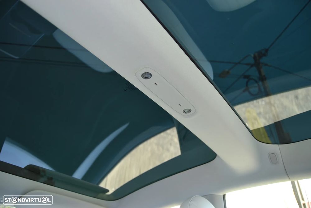 Tesla Model 3 Standard Range Plus RWD - 25