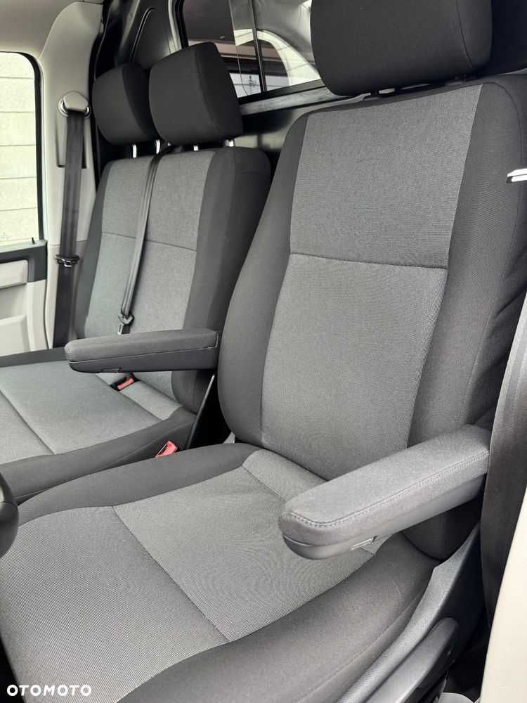 Volkswagen Transporter - 19