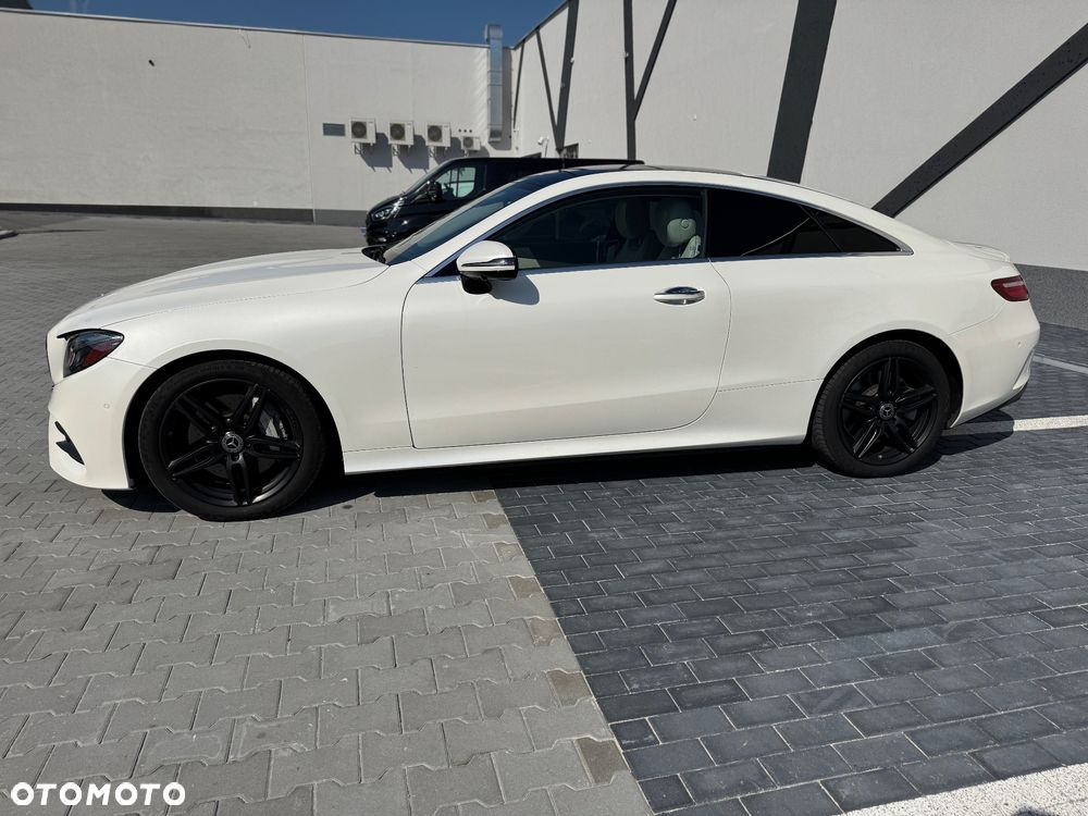Mercedes-Benz Klasa E 400 Coupe 4-Matic 9G-TRONIC - 22