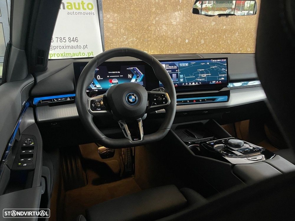 BMW i5 eDrive40 Pack Desportivo M - 7