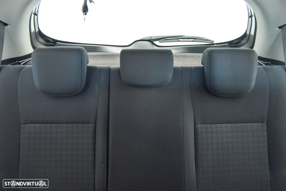 Toyota Yaris 1.4 D-4D ACtive - 12