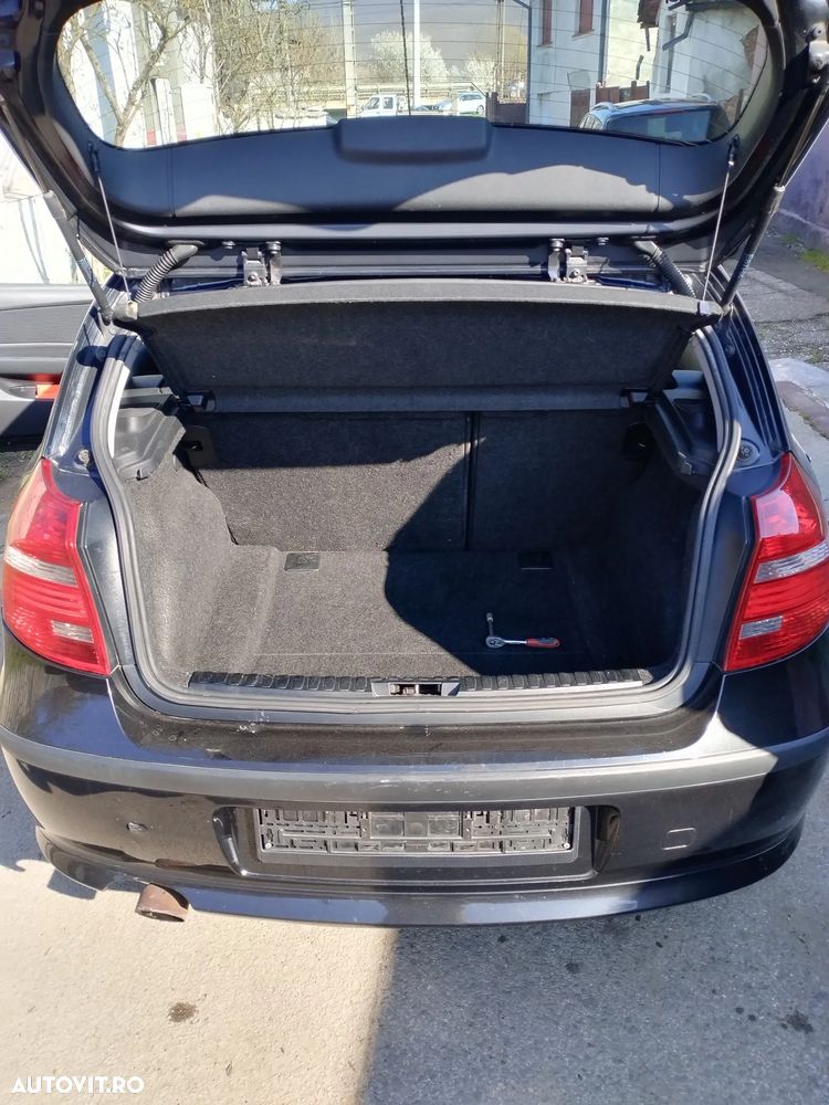 BMW Seria 1 116i - 11