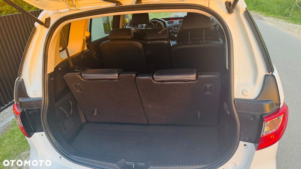 Mazda 5 - 10