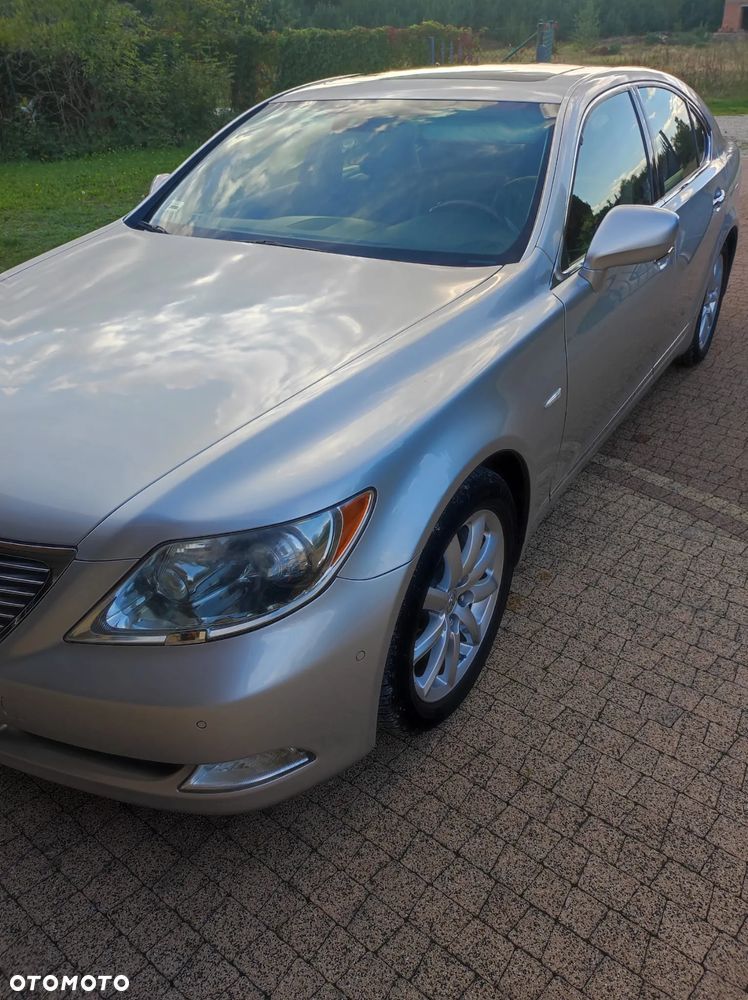 Lexus LS 460 Elite - 1
