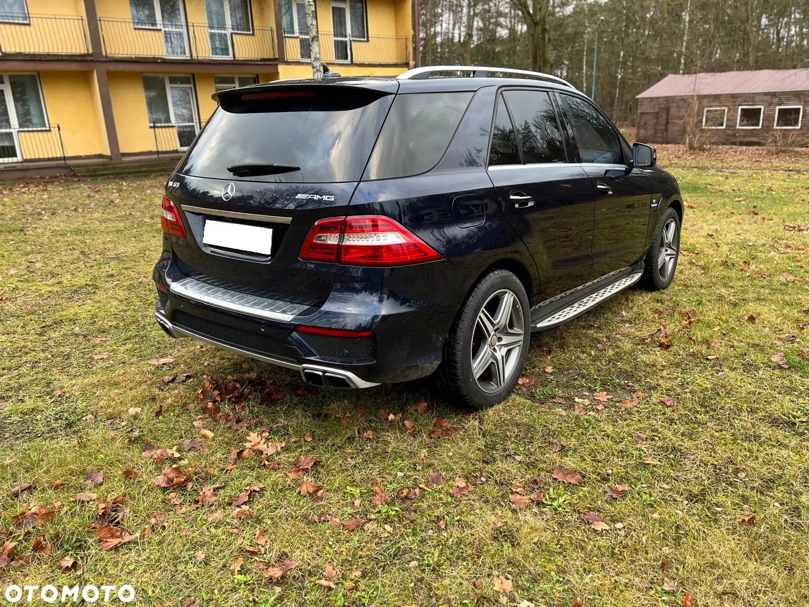 Mercedes-Benz ML 63 AMG 4Matic AMG SPEEDSHIFT 7G-TRONIC AMG Performance Package - 6