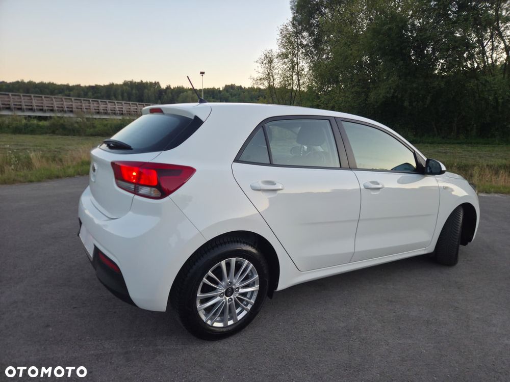 Kia Rio 1.2 Edition 7 - 6