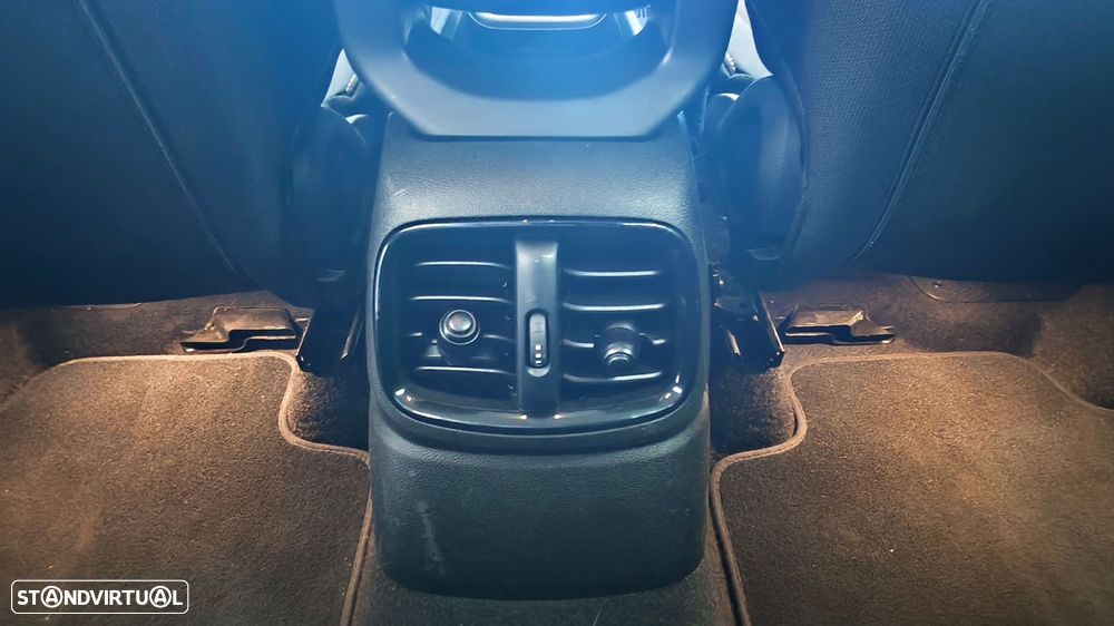 MINI Countryman Cooper SE ALL4 Auto - 25