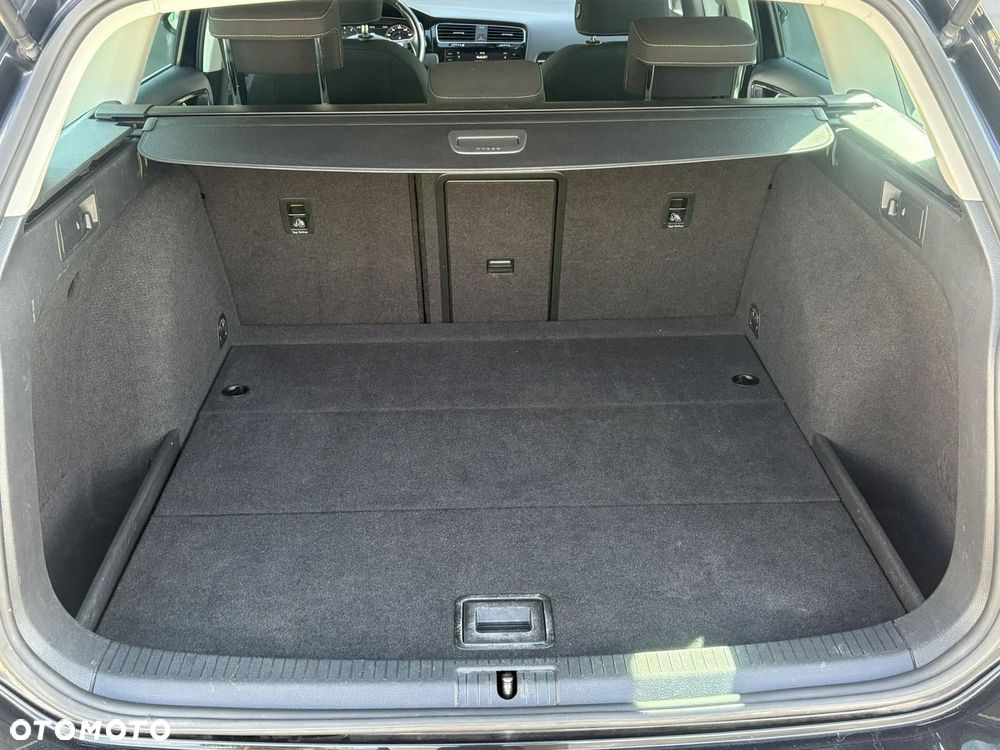 Volkswagen Golf 1.5 TSI ACT OPF DSG IQ.DRIVE - 12