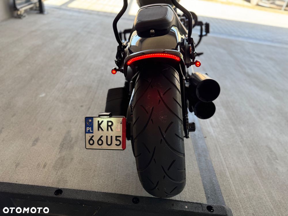 Harley-Davidson Softail Fat Bob - 12