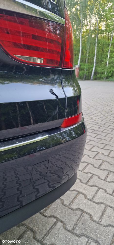 BMW 5GT - 24