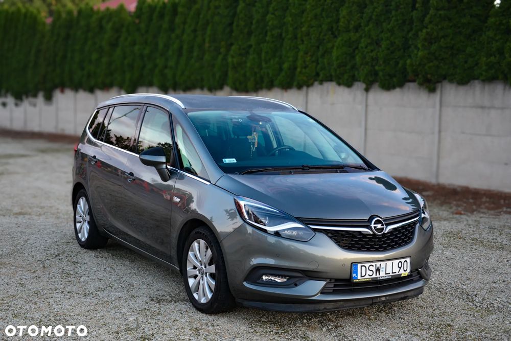 Opel Zafira - 1