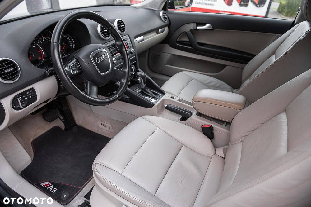 Audi A3 3-drzwiowe 1.6 TDI DPF S tronic Attraction - 21
